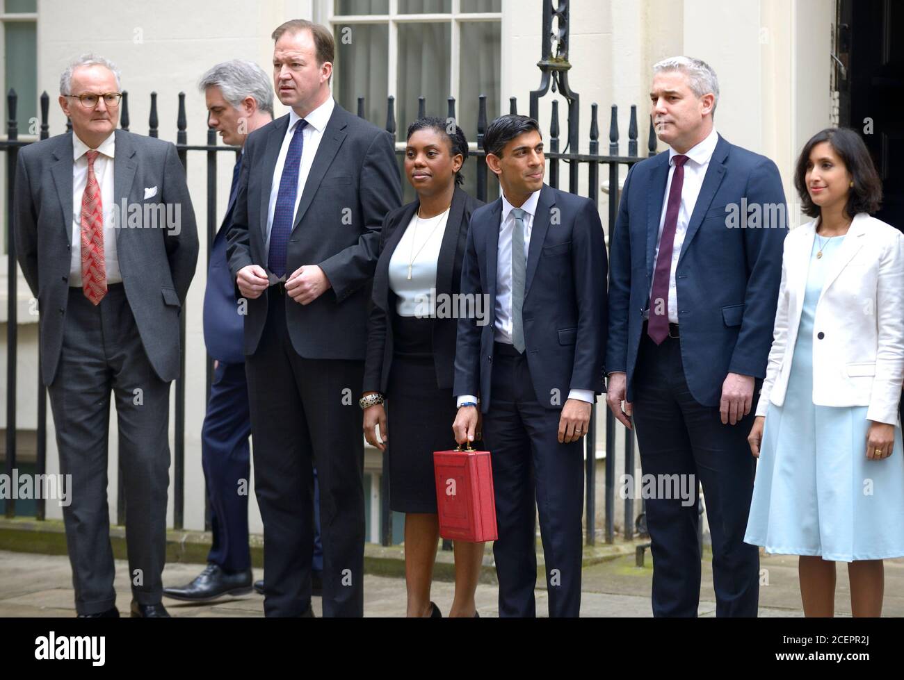 Lord Theodore Agnew (Staatsminister im Kabinettsbüro und Schatzamt Ihrer Majestät) Jesse Norman MP (Finanzsekretär im Finanzministerium) Kemi-Ba Stockfoto
