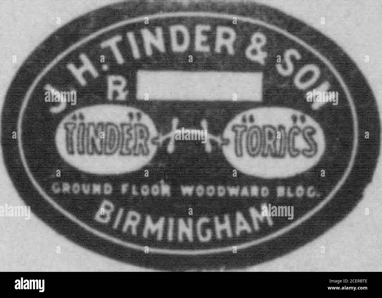 . Gold und Schwarz. J. H. TINDER & SON Manufacturing Optiker*OPTOMETRISTEyes Examined1927 ERSTE AVENUEBroken Linsen dupliziert Es wurde von der offlclalfof the Morgan County Fair Assoclation entschieden, dass es keine Messe in Hartselle, Alabama, in diesem Herbst statt. Aufgrund der unorganisierten Transportmöglichkeiten haben einige der gebuchten Attraktionenihre Kontrakte storniert und dies ist der Grund für die Entscheidung, die vom Messeverband erwidert wurde. Züge Nummer 1 und 2 des Golfs, mobile und nördliche Straße annulliert obJuly 15 wegen des Streiks der theschopmen, wurde wieder aufgenommen Stockfoto