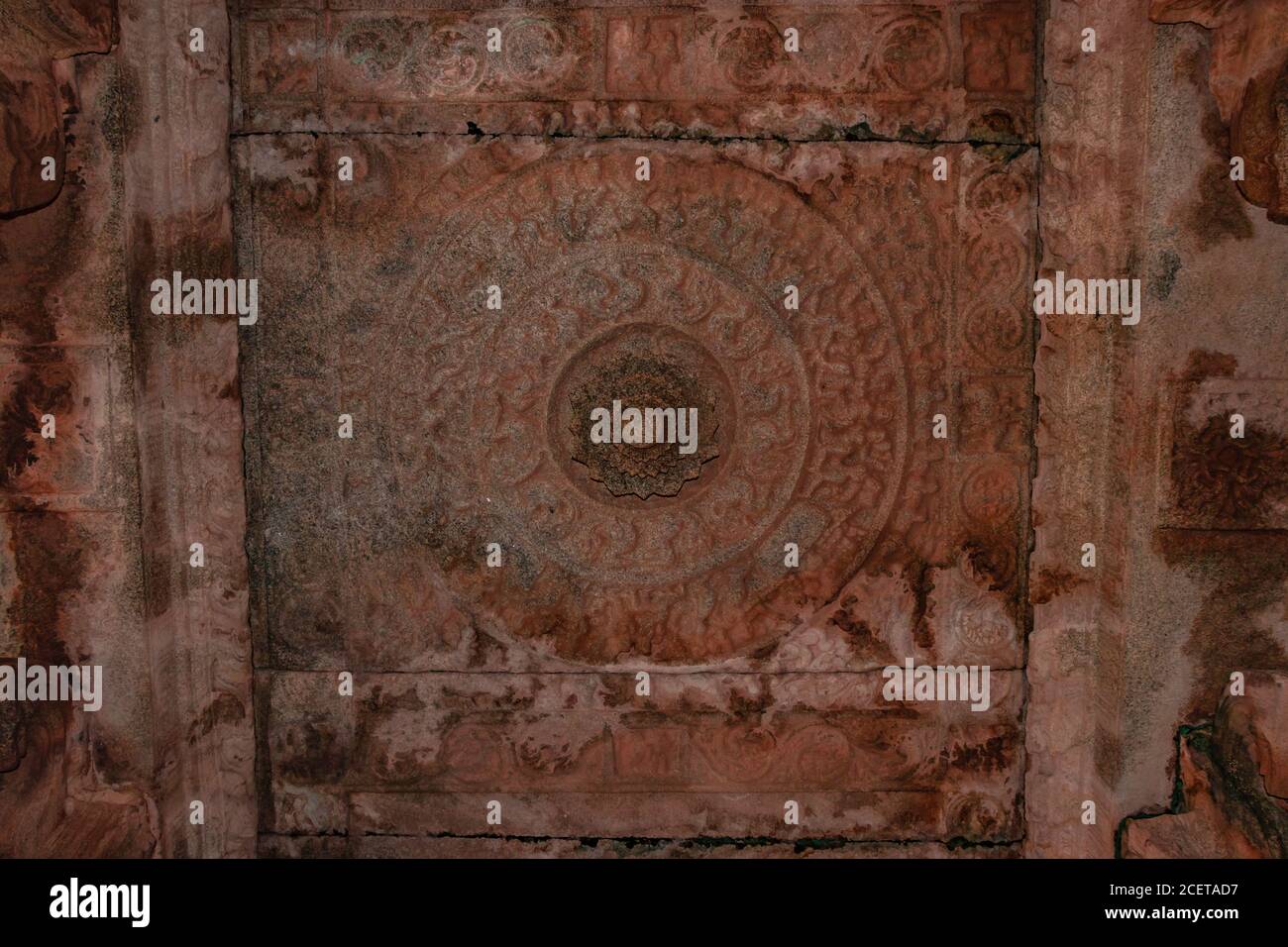 Vithala Tempel Innenraum hampi Ruinen antike Steinkunst aus einzigartigen Winkel Bild wird in hampi karnataka indien genommen. Das beeindruckendste Bauwerk in Hamp Stockfoto