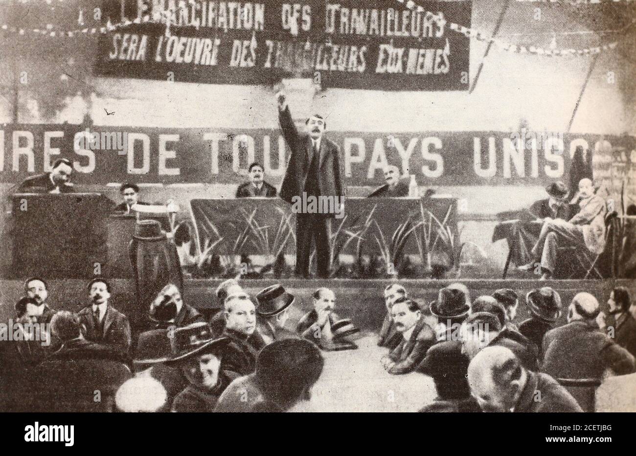 Rede von Marcel Cachin auf dem Parteitag der Sozialistischen Partei in Tours 1920. Marcel Cachin (20. September 1869 – 12. Februar 1958) war ein französischer kommunistischer Politiker und der erste Herausgeber der Tageszeitung L'Humanite. Stockfoto