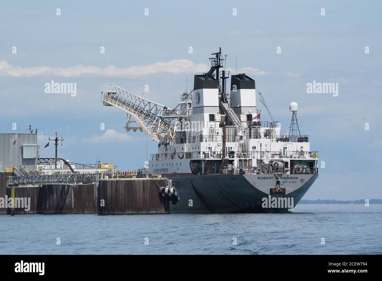 Great Lakes Shipping mit großem Pierson Schiff Stockfoto