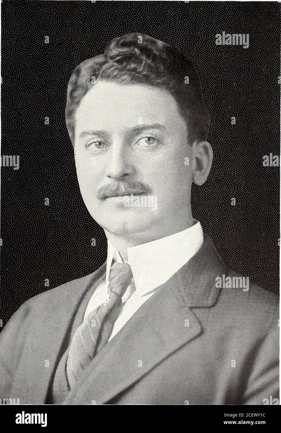 . Bemerkenswerte Männer von Illinois und ihrem Staat. HEARN, CAMPBELL S., pensionierter Bauer und mem. 111. senat, Quincy; B. Woodford Co., Ky., 20. November 1844; s. Warren und Jennie (Alexander) Hearn; Supervisor Melrose Township 25 Jahre; Strafvollzugskommissar in Chester unter Gov. John P. Alti?eld; mem. 111. Legislaturperiode, Unterhaus, vier Jahre, Senatstour Jahre, ab 36.Bezirk; in der Konföderierten Armee eingetragen. 6. Mai 1862, paroliert. 12. Mai 1865; MEM. Cockrells Bridage; Demokrat;mem. B. P. O. E. und Modern Woodmen; Adresse, Quincy, 111. 232. MILLS, HERBERT S., Präsident der Mills Novelty Company, Chicag Stockfoto