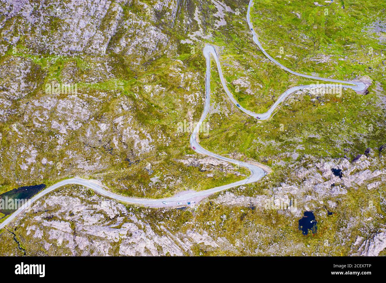 Luftaufnahme des Bealach na Ba Passes auf der Applecross Peninsula in Wester Ross, Schottland, UK Stockfoto