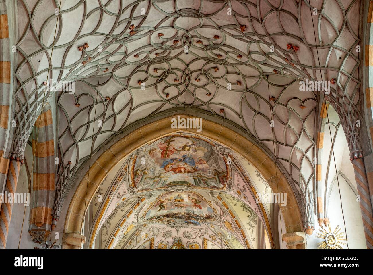 Kötschach, Pfarrkirche unserer Lieben Frau (Gailtaler Dom), Gewölbe im Mittelschiff und Chor Stockfoto