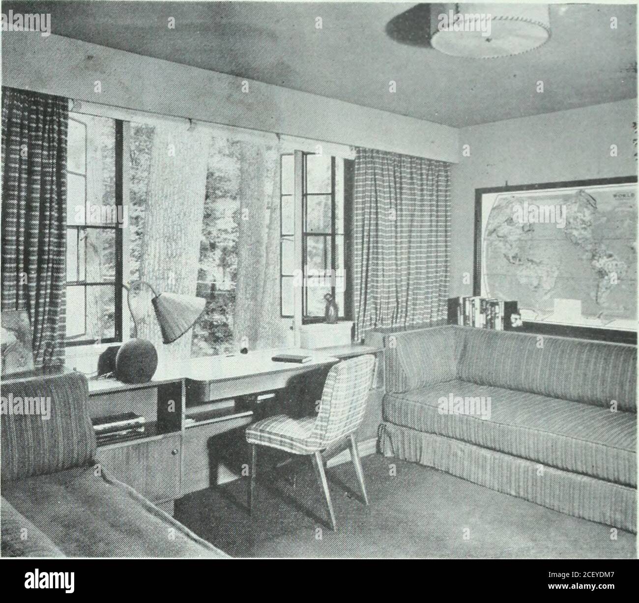 . Die Ladies' Home Journal. Fellowship an der AmerikanischeAkademie in Rom, wo kein Zweifel Theseed des Caesar Roman gepflanzt wurde, obwohl das unmittelbare Ergebnis war hisfirst Roman, DIE Cabala, später gefolgt von der Brücke von San Luis Rey.The Woman of Andros, und Heav-ens My Destination. Mit OurTown hinzugefügt, um die Liste, dies stellt eine apretty beachtliche Leistung, und macht Wilder ein starker Anwärter auf den ersten Platz unter lebenden amerikanischen Autoren. TUI&gt; gute Geheimnisse, ein neues, ein altes: SORRY. FALSCHE NUMMER, von Al-lan i IImaii und l.ueille Fletrhvr; und Malice aforethought. Von FraneiM item, Autor VON BE Stockfoto