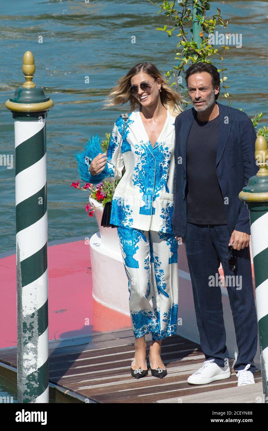 Anthony Delon und Sveva Alviti, 77. Filmfestival Venedig am 02. September 2020 in Venedig, Italien. Foto von Ron Crusow/imageSPACE/MediaPunch Stockfoto