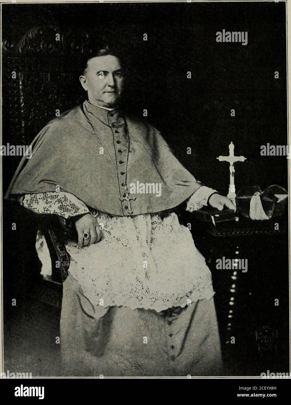 . Ein hundertjähriges Jubiläum der Katholizität in Kansas, 1822-1922 ; die Geschichte unserer Wiege Land (Miami und Linn Grafschaften) ; katholische indische Missionen und Missionare von Kansas ; die Pioniere auf den Prärien : Notizen auf St. Mary's Mission, Sugar Creek, Linn County; Holy Trinity Church, Paola, Miami County; Holy Rosary Church, Wea; Immaculate Conception, B.V.M., Louisburg; St. Philip's Church, Osawatomie; Church of the Assumption, Edgerton, Johnson County; zu dem eine kurze Skizze der Ursuline Academy in Paola hinzugefügt wird; das Tagebuch von Pater Hoecken, und alte indische Aufzeichnungen. Argaret Helen Cunningham, Mary Eliza Stockfoto