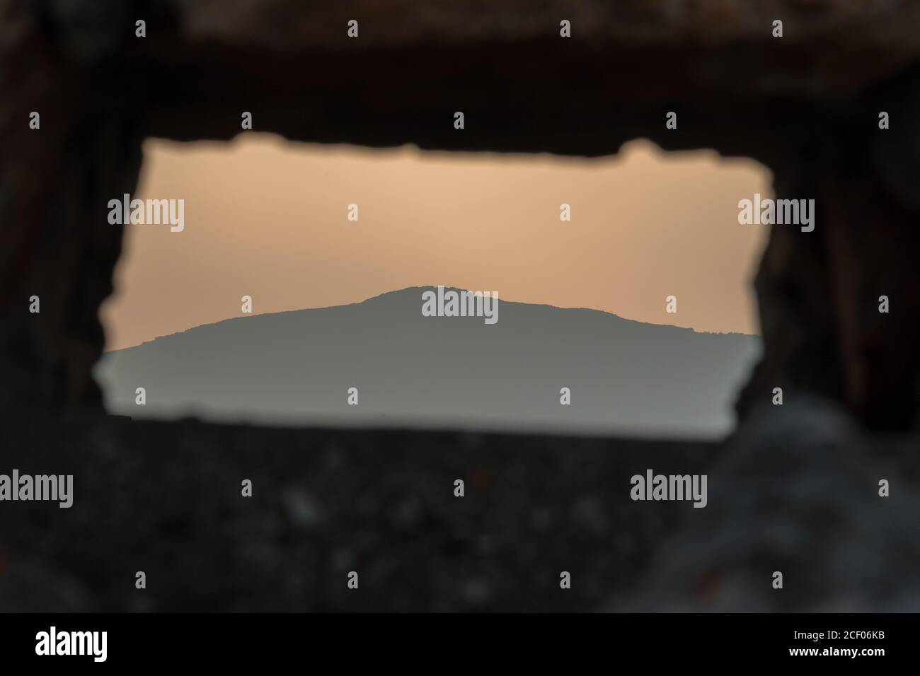 Ein intimer Blick auf einen Hügel in der Nähe der Küste. Galicien, Spanien. Stockfoto