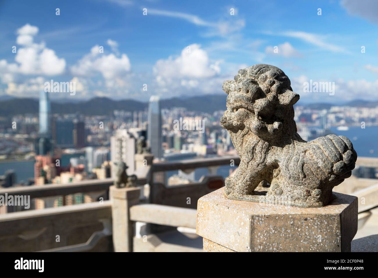 Lion Pavilion am Victoria Peak und Skyline, Hongkong Stockfoto