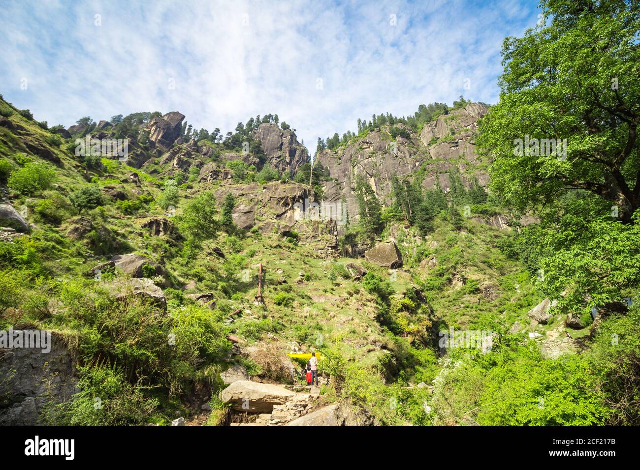 Manali, Himachal Pradesh. Panoramablick auf den Himalaya. Natürliche Schönheit des Solang Valley in Indien. Berühmter Touristenort für Reisen und Flitterwochen Stockfoto