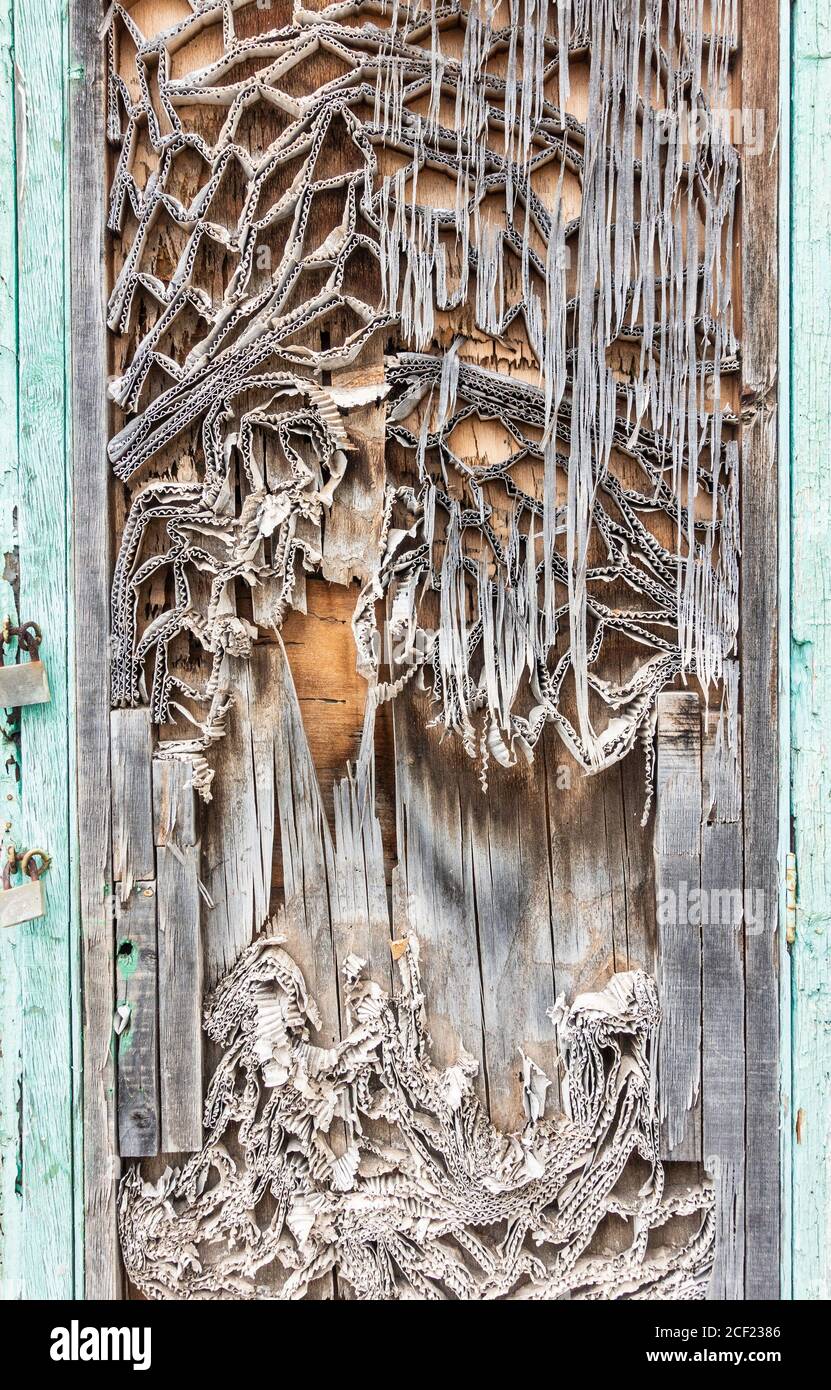 Tür zu verlassenen Gebäude in Spanien Stockfoto