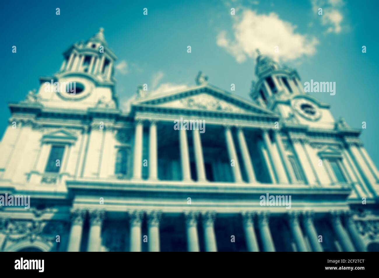 St Paul's Cathedral in London. Verschwommenes Retro-Foto. Stockfoto