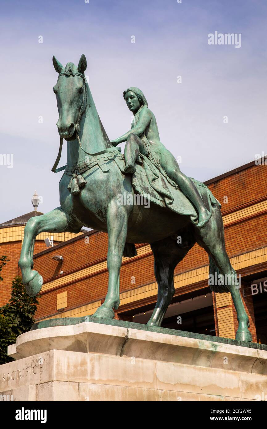 Großbritannien, England, Coventry, Broadgate, 1949 Lady Godiva Statue von Sir William Reid Dick Stockfoto