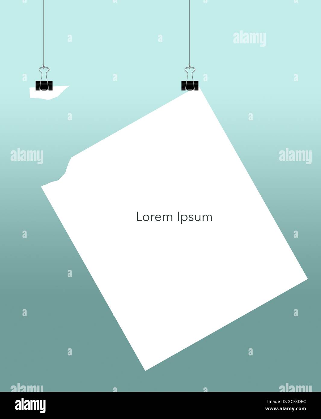 Zurück Stahlpapierklammern hängen an Schnüren halten ein weißes Blatt Papier. Lorem Ipsum Bereich verfügbar. Stockfoto