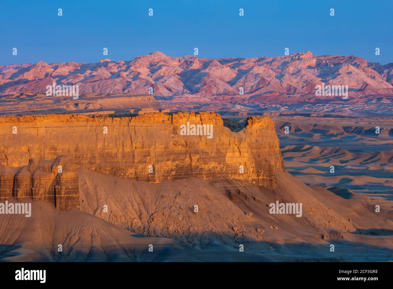 Sonnenaufgang auf den Formationen bei Hanksville, Utah Stockfoto