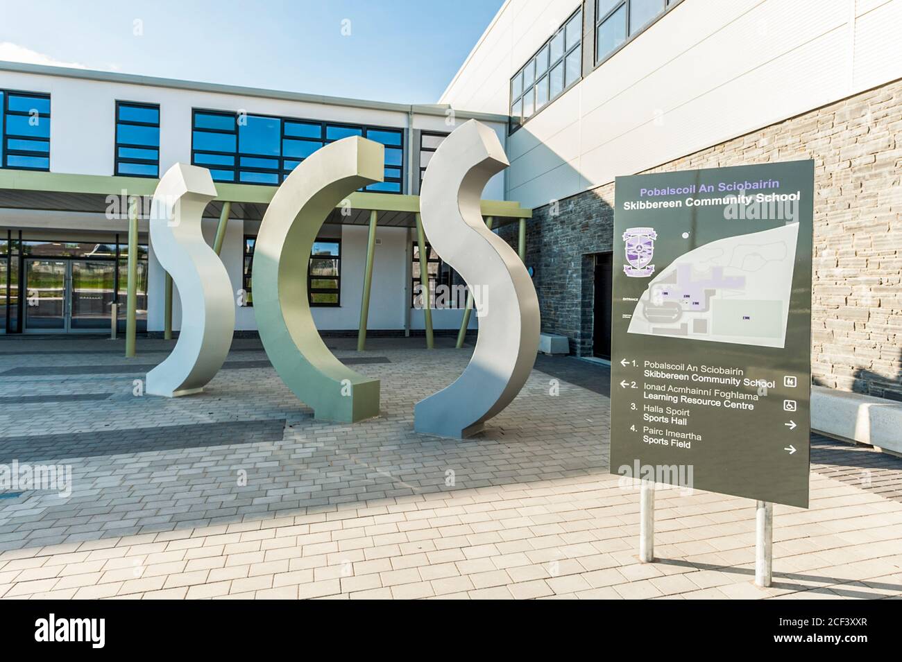 Neu gebaute Sekundarschule, Skibbereen, West Cork, Irland Stockfoto