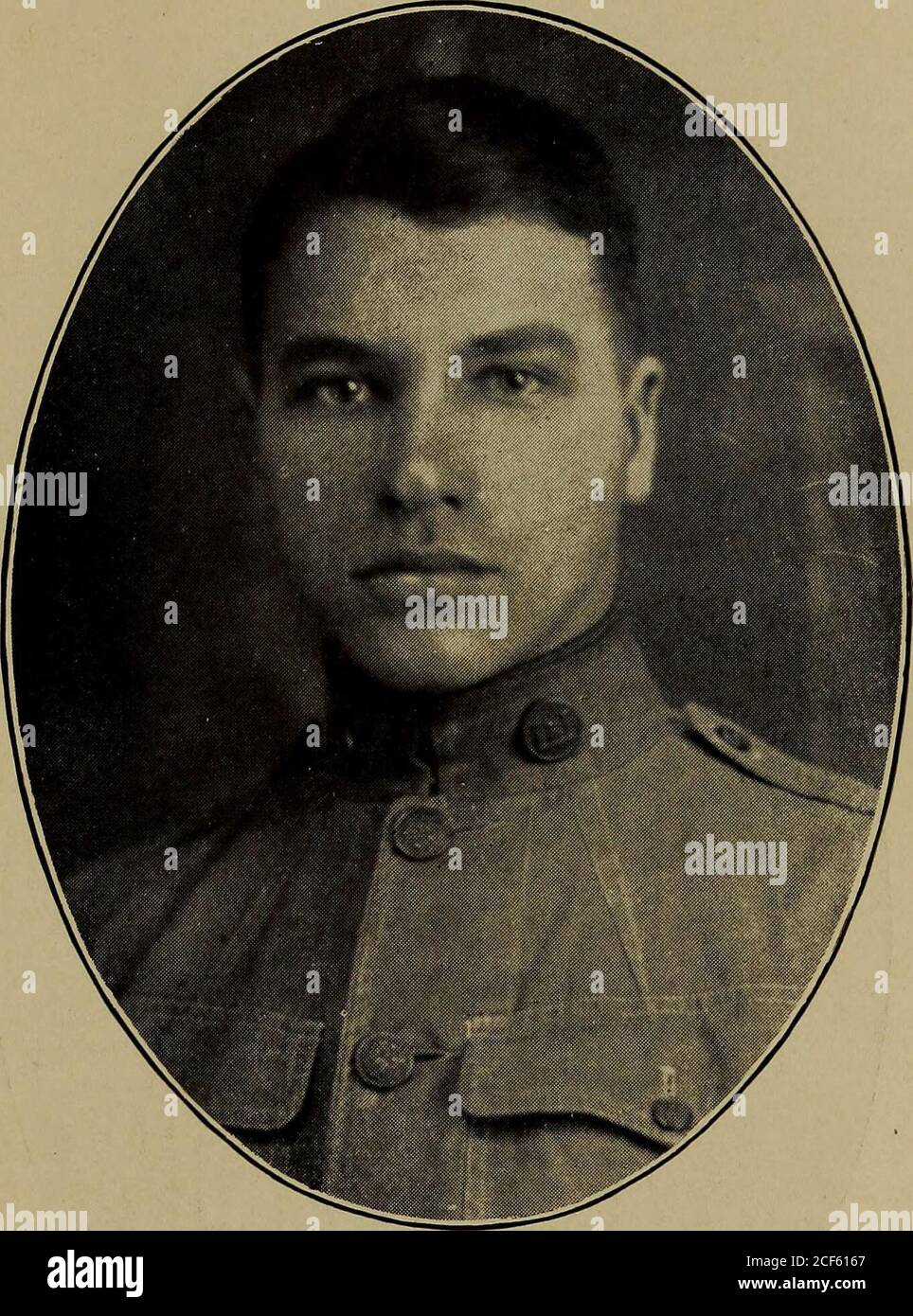 . Lansdowne Schule und der Weltkrieg. Al, Panama. Er wurde der 4. Feldartillerie Battery E zugeordnet, die sich als Bergbatterie erwies und die Gewehre auf dem Rücken von Maultieren trug. In der Tat war es ein altes Armeeoutfit.Private King war der kleinste Mann in der Firma und er sagte, er fühlte ein seltsames Gefühl kriechen bis seine Wirbelsäule an ihrem firstreveille auf dem Isthmus aufgereiht mit Riesen. Panama hat die Pflanzen und Tiere der Tropen. Er sagt: Man könnte über die Abenteuer schreiben, die wir im Dschungel hatten. Dinge, die werecommon Ereignisse Sie kaum glauben, wahr zu sein. Alles abbutzend Stockfoto