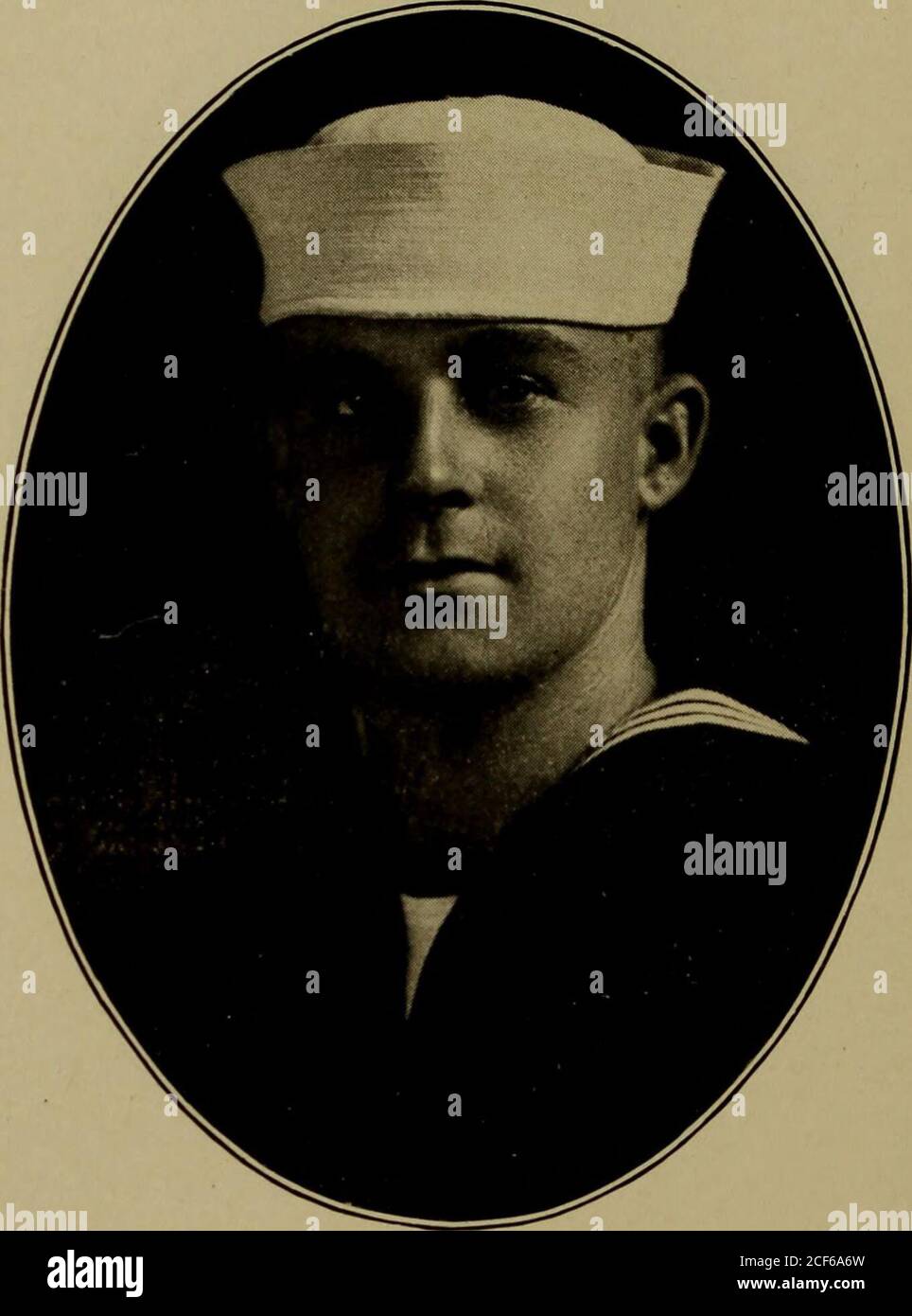 . Lansdowne Schule und der Weltkrieg. Arthur James Lindenmayer hat den 5. Juli 1918 in die U aufgenommen. S. Naval Reserve Forces. Er V^als Ausbildung an der U. S. NavalStation Great Lakes, in Great Lakes, Illinois. Er wurde nicht nach Übersee geschickt, wurde aber Lehrer und lehrte Seeleute die richtige Art und Weise, kleine Boote zu handhaben. Er wurde am 12. Dezember 1918 aus dem activeservice entlassen. Abb. Photo bv DC Vaiix Nelson 0. Lyster, Jr., wurde im August 1917 in die Marine aufgenommen.Er war auf League Island, New London, Connecticut, Sub-Marine Base, Quincy, Mass. Stationiert und diente als Maschinist auf dem U-Boot **0-6. Er hatte viele Th Stockfoto