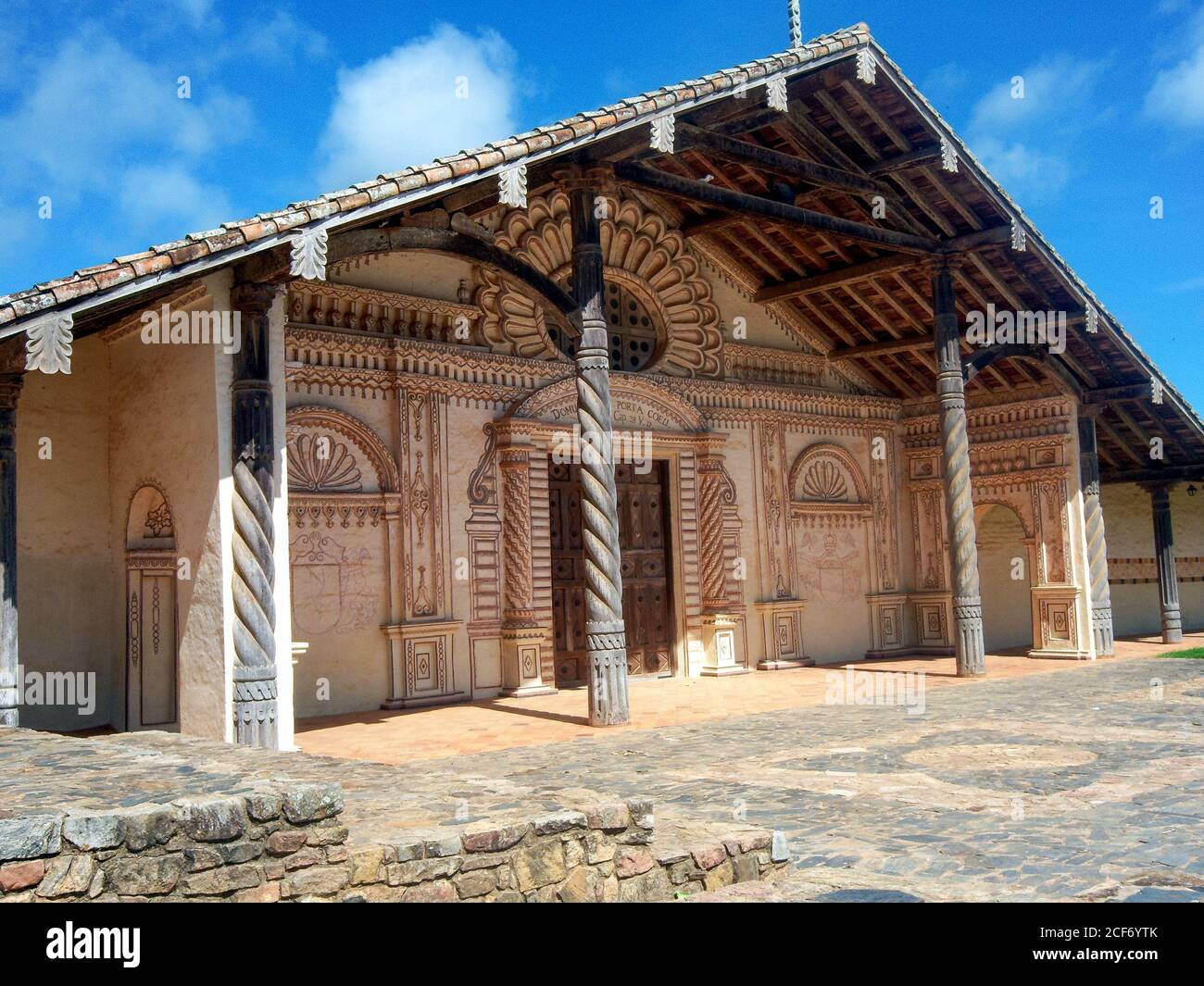 Perteneciente a las Antiguas reducciones Jesuiticas, con su arquitectura tipica Stockfoto