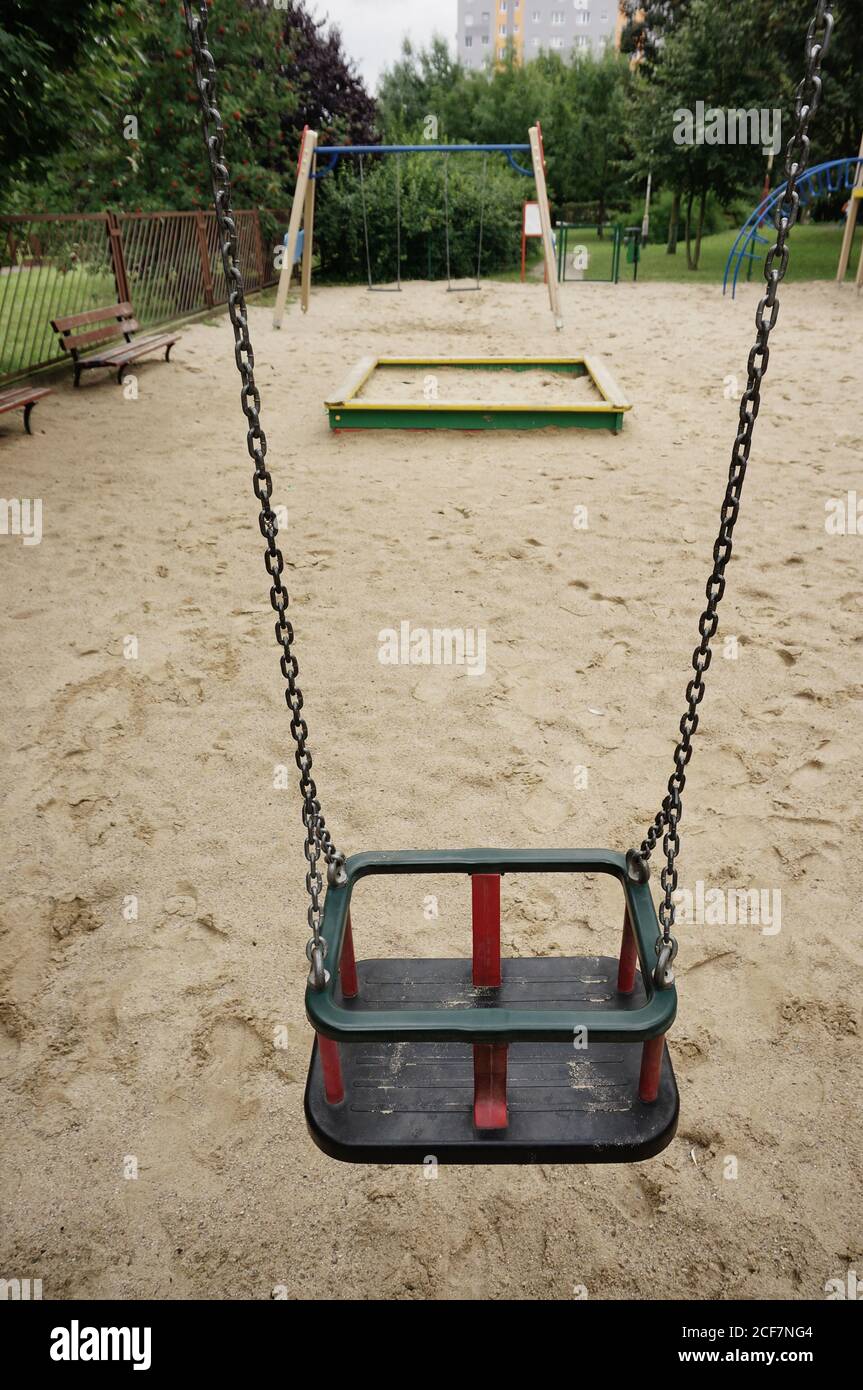 Vertikale Aufnahme eines Pendels Stockfoto