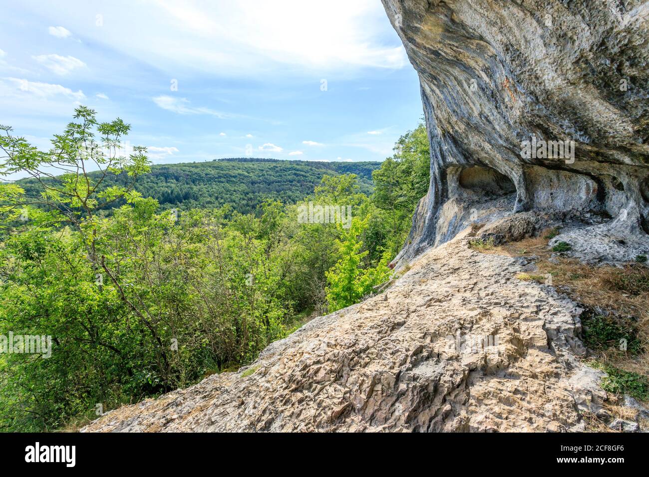 Frankreich, Cote d’Or, Regionales Naturreservat Val Suzon, Messigny et Vantoux, Foret Domaniale de Val Suzon, die Höhlen // Frankreich, Côte d’Or (21), réserv Stockfoto