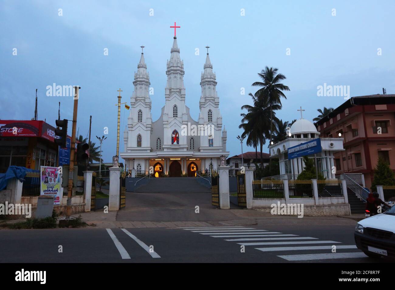 Annahme Forane Kirche Fassade, Sultan Bathery, Kerala, Indien Stockfoto