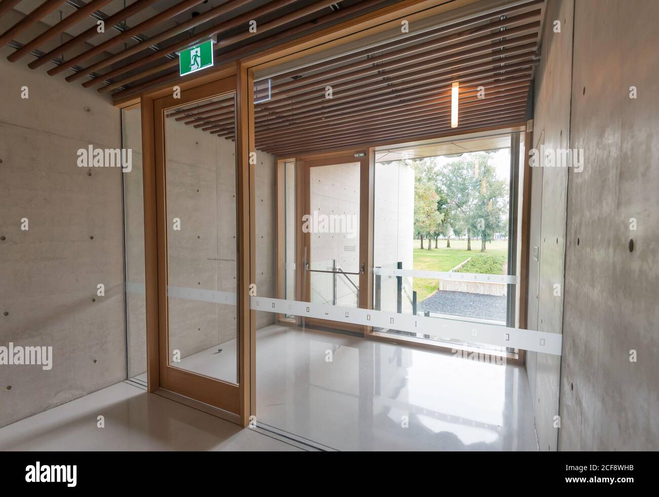 Notausgänge mit hoher Sicherheit in der von Johnson Pilton Walker entworfenen National Portrait Gallery in Canberra, ACT, Australien Stockfoto