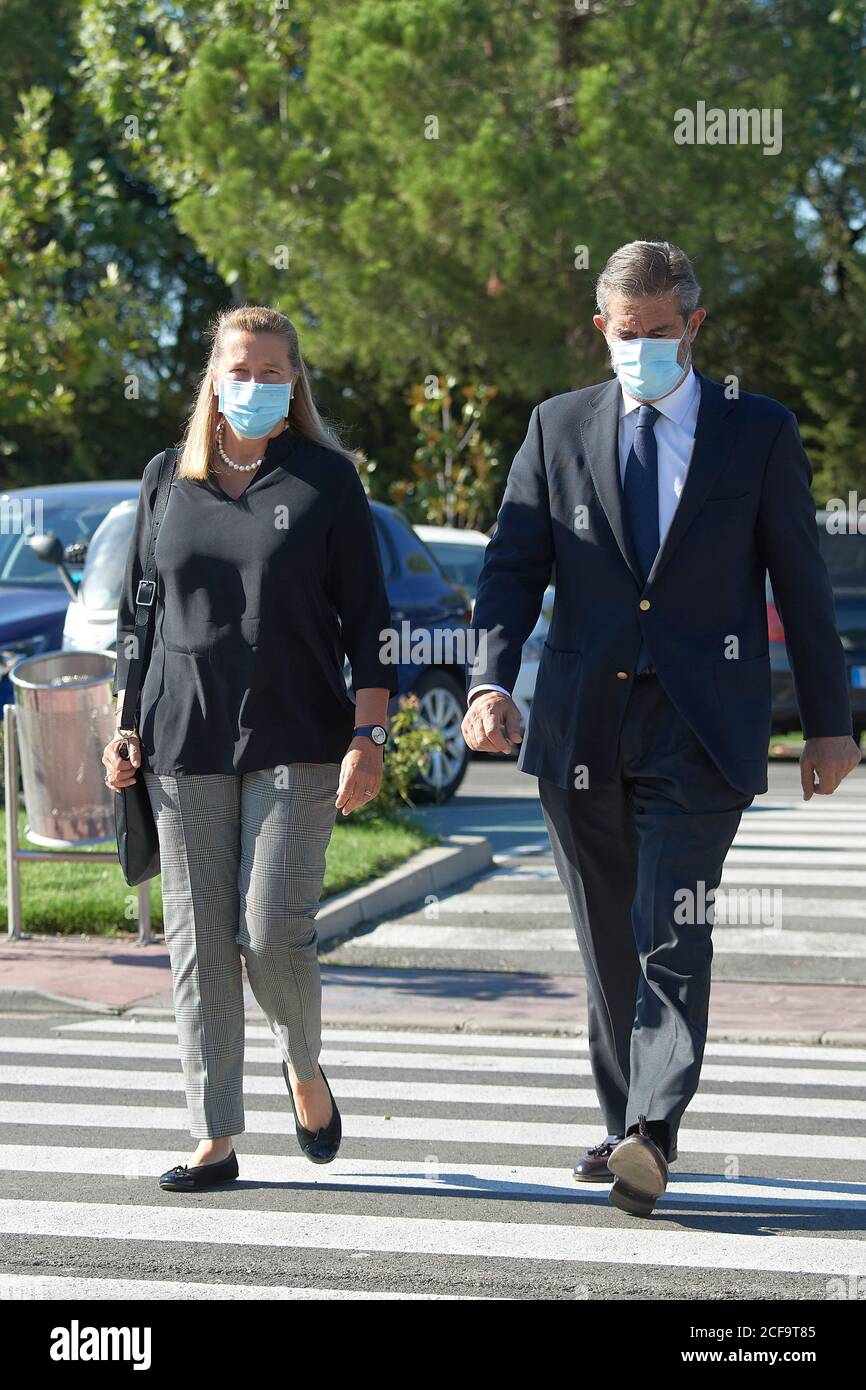 Madrid, Madrid, Spanien. September 2020. Pedro Lopez Quesada, Critina de Borbon dos Sicilias besuchen Jaime Carvajals Beerdigung im Beerdigungsinhaus La Paz am 4. September 2020 in Madrid, Spanien Kredit: Jack Abuin/ZUMA Wire/Alamy Live Nachrichten Stockfoto