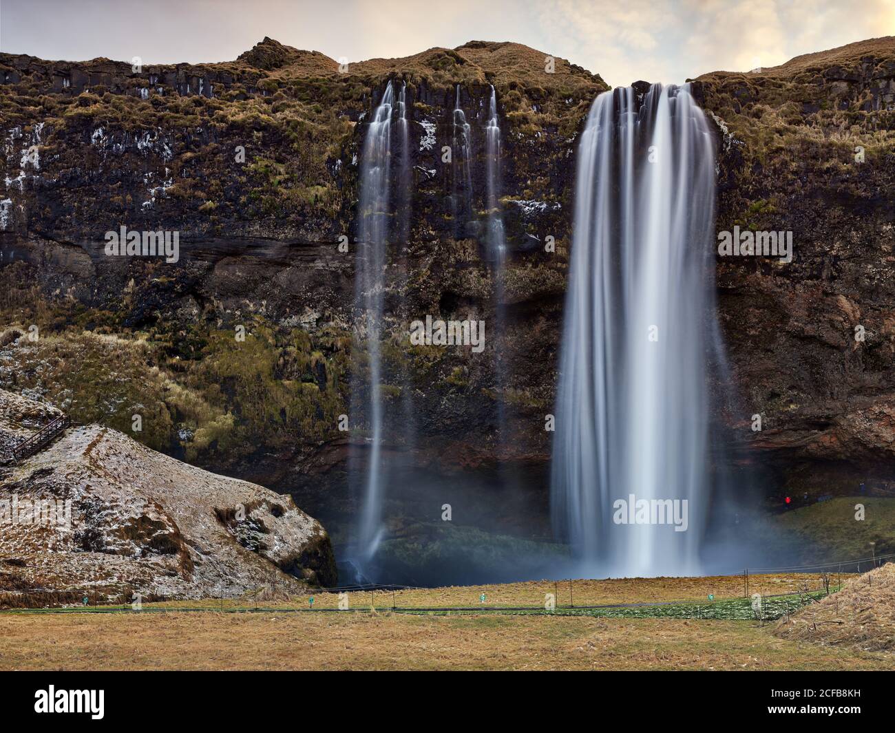 Seljalandsfoss, Gemeinde Rangárþing eystra, Sudurland (Suðurland), Island, Seljalandsfoss, Wasserfall, Seljalandsá, Fluss Stockfoto
