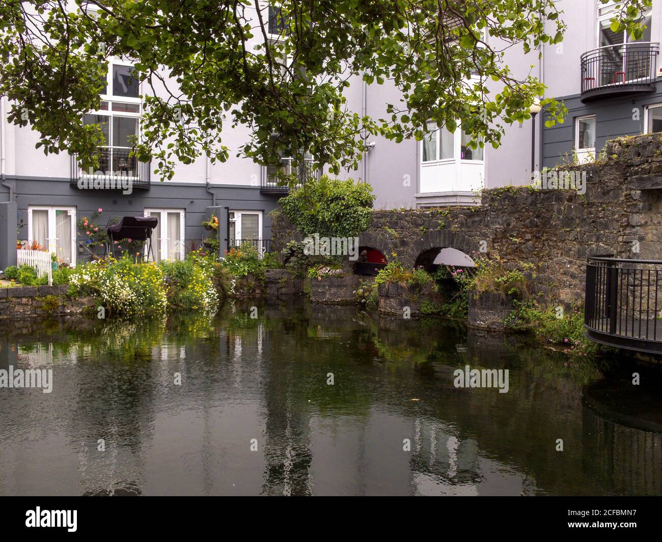 Bild einer ruhigen Ecke in einer irischen Stadt Stockfoto