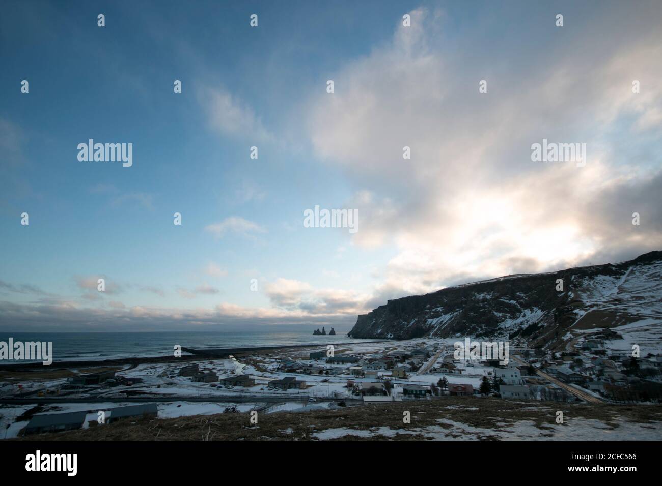 Vik i Myrdal Kirche Ansicht Island Stockfoto