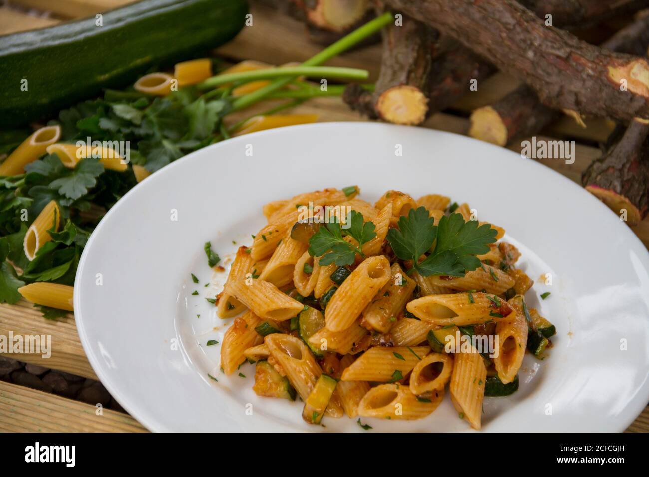 Einfache Pasta mit Zucchini, wirklich gut Stockfoto