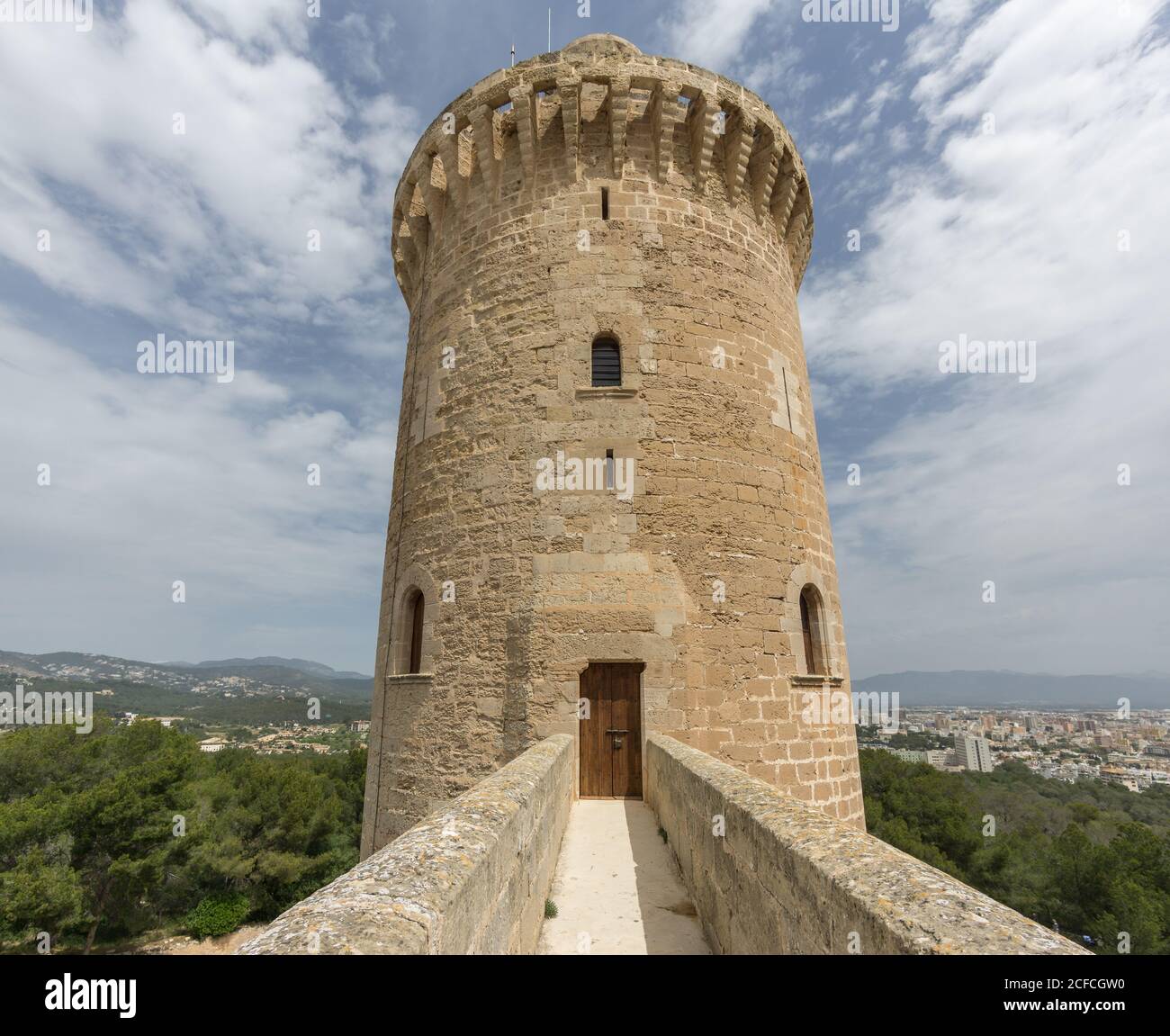 Zugangsbrücke zum Bellver Burgturm, Mallorca Spanien Stockfoto