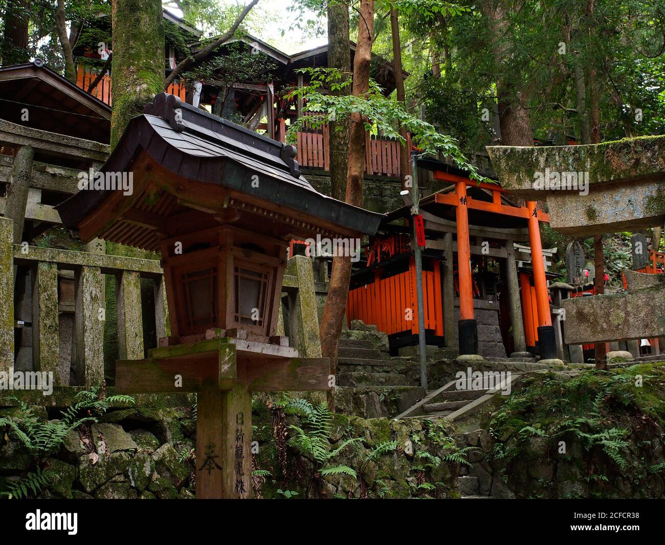 Architectural elements of Shinto shrine Stockfoto