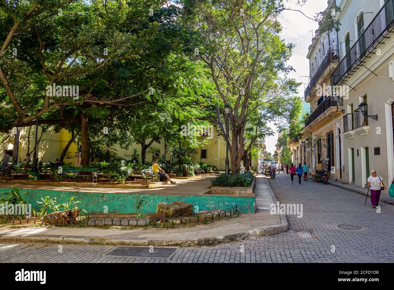 Parque Humboldt - kleiner Park in der Altstadt von Havanna, Kuba Stockfoto