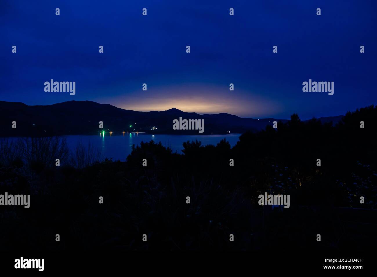 Nachthimmel in Akaroa Bay Stockfoto