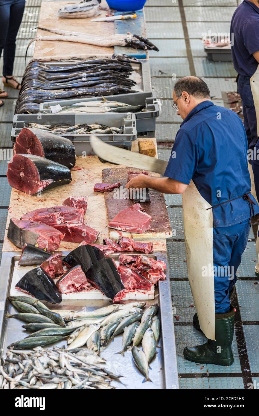 Fischgeschäft, Fischgeschäft, Markthalle, Mercado dos Lavradores, Funchal, Madeira Island, Portugal Stockfoto