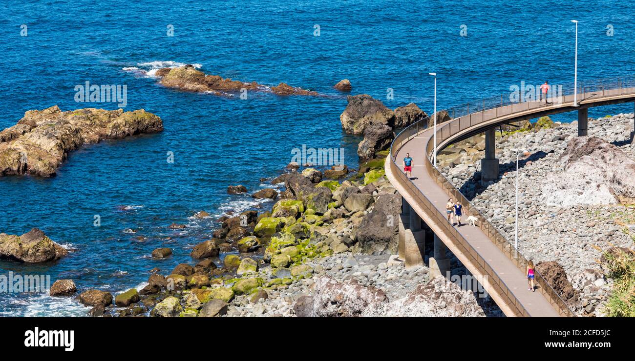 Portugal, Insel Madeira, Promenade von Funchal nach Câmara de Lobos, Gehweg am Strand, Fußweg Stockfoto