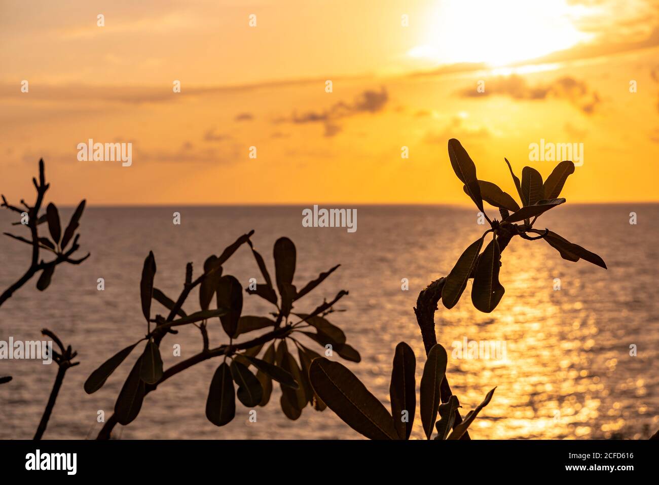 Sonnenuntergang am Sunset Point im Süden von Koh Samet, Thailand Stockfoto