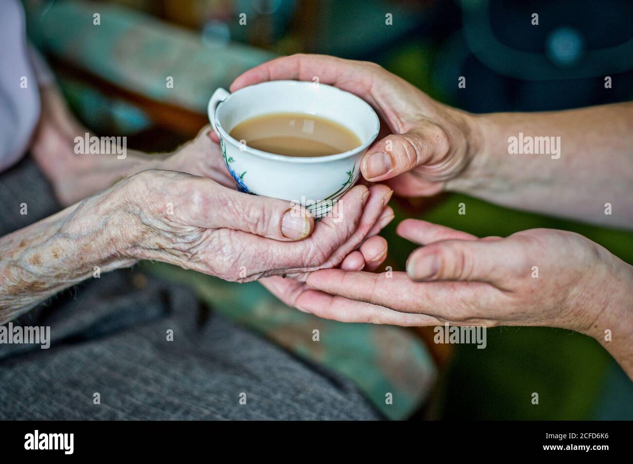 Fotografien von Alan Peebles OAP Care Fürsorge für ältere Menschen Stockfoto