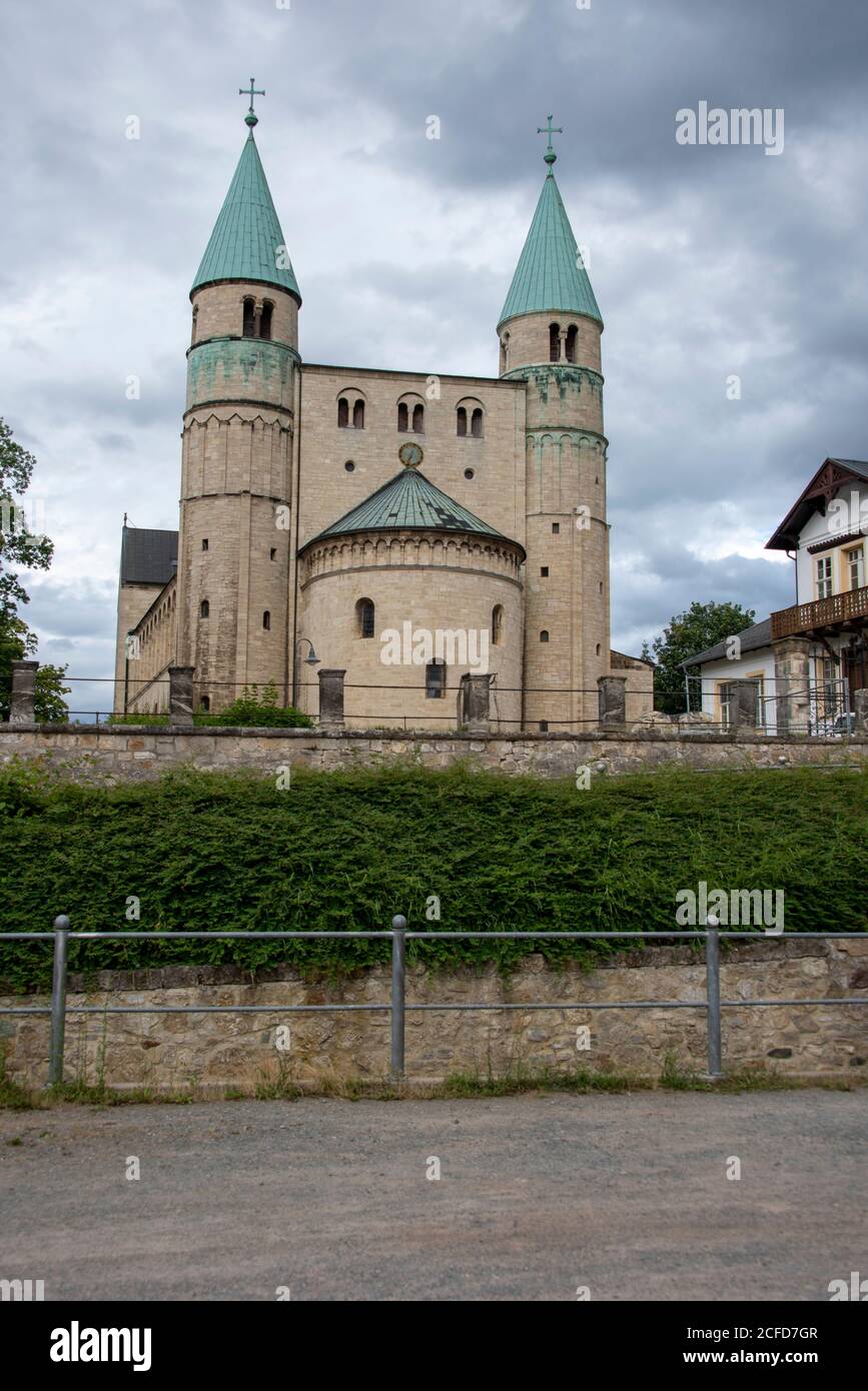 Deutschland, Sachsen-Anhalt, Gernrode, Stiftskirche St. Cyriakus. In der Kirche befindet sich eine Krypta aus dem 11. Jahrhundert. Es ist eines der Stockfoto