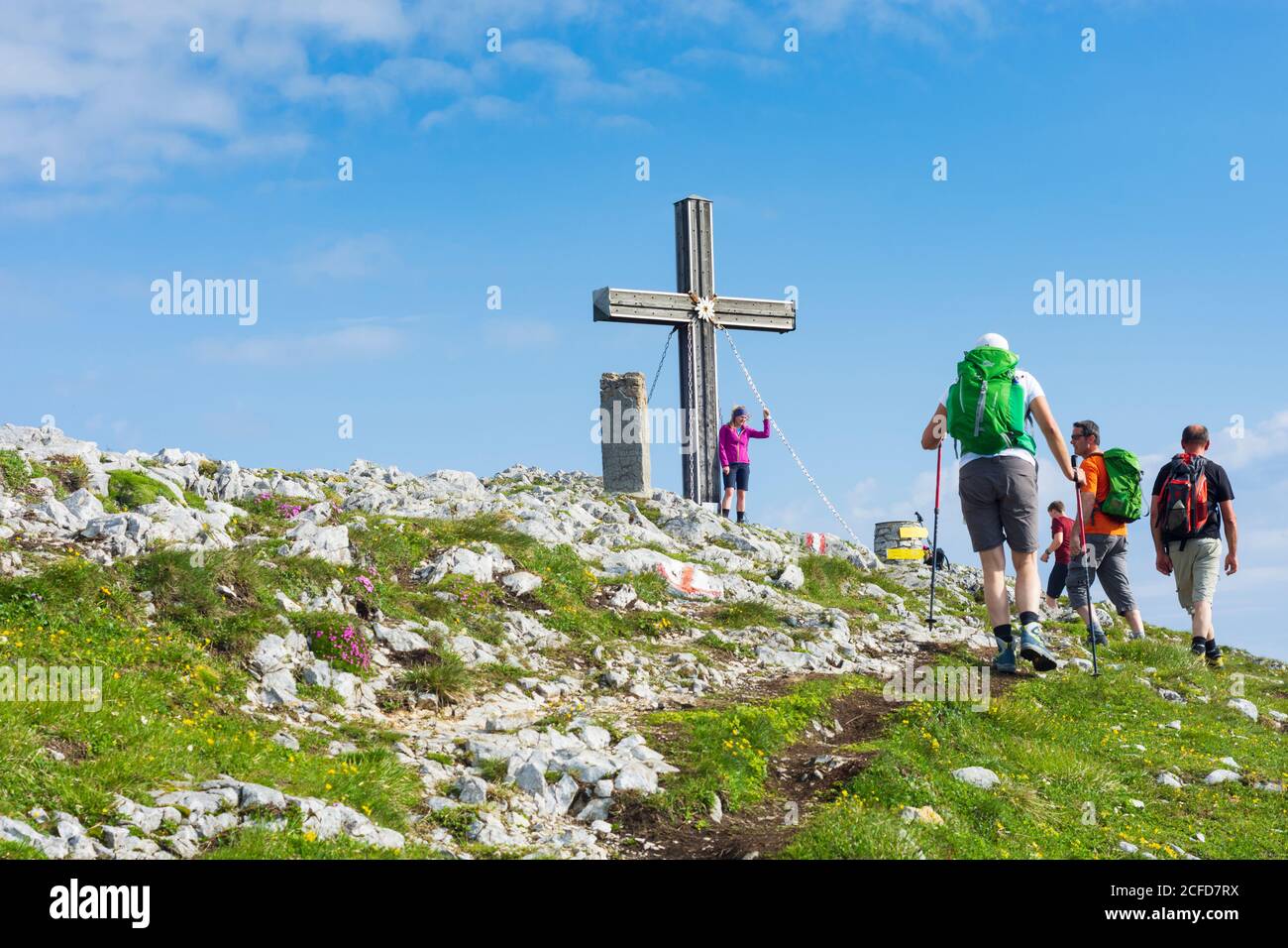 Sankt Barbara im Mürztal, Berg hohe Veitsch (Veitschalpe), Gipfelkreuz, Wanderer, Bergsteiger in Hochsteiermark, Steiermark / Steiermark, Österreich Stockfoto