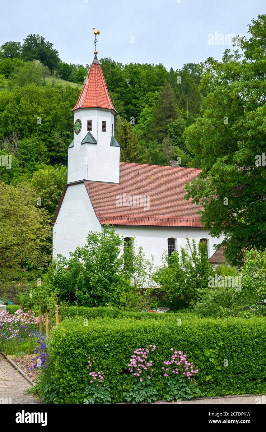 Deutschland, Baden-Württemberg, Bad Urach - Seeburg, Johanneskirche, denkmalgeschütztes Gebäude Stockfoto