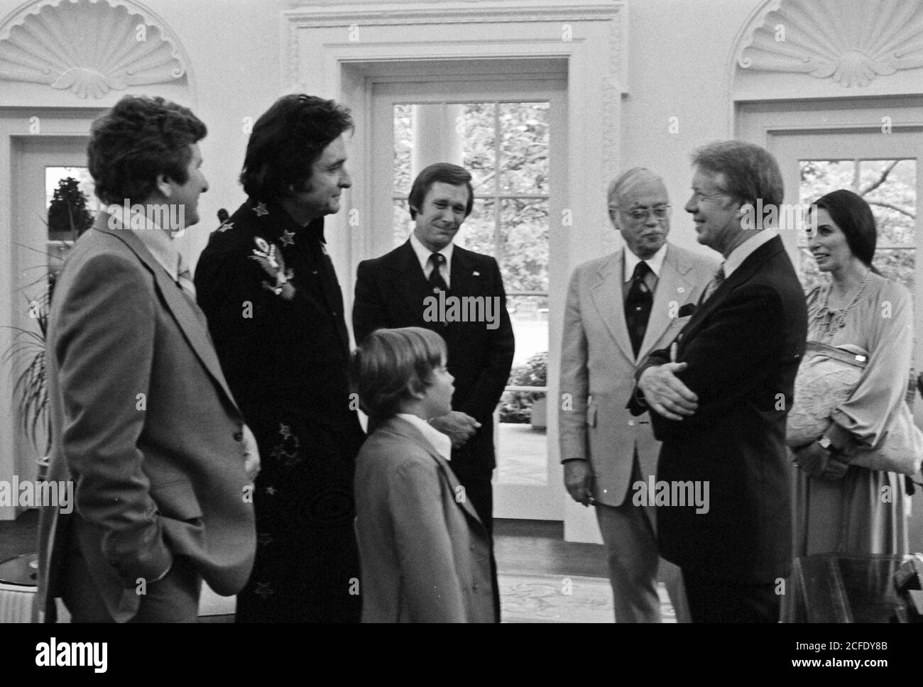 Jimmy Carter mit Johnny Cash und Familie ca. 14. Juni 1977 Stockfoto