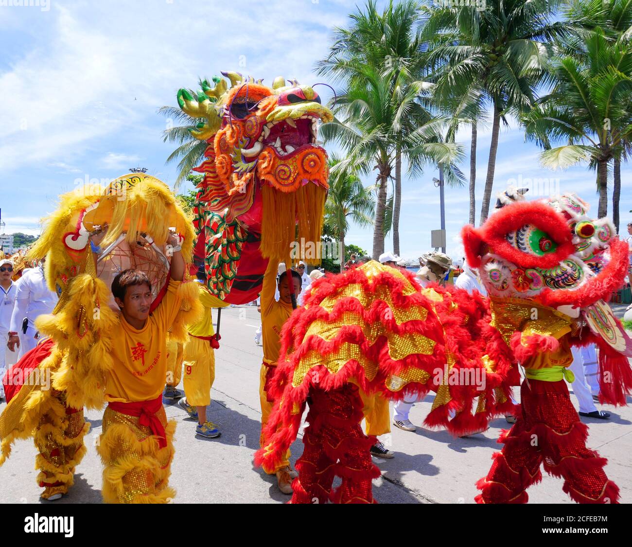 Die chinesische Götterparade in Pattaya vegetarisches Festival am 30,2016. September in der Provinz Chonburi Thailand. Sie laufen um den Pattaya Strand herum. Stockfoto
