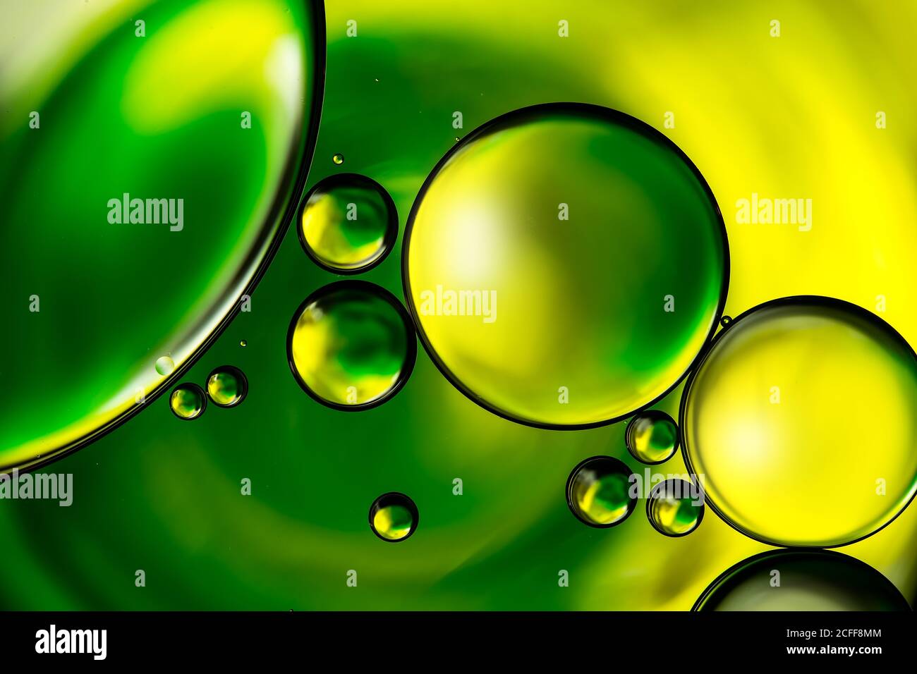 Wasserblasen Hintergrund, grünes abstraktes Licht Stockfoto
