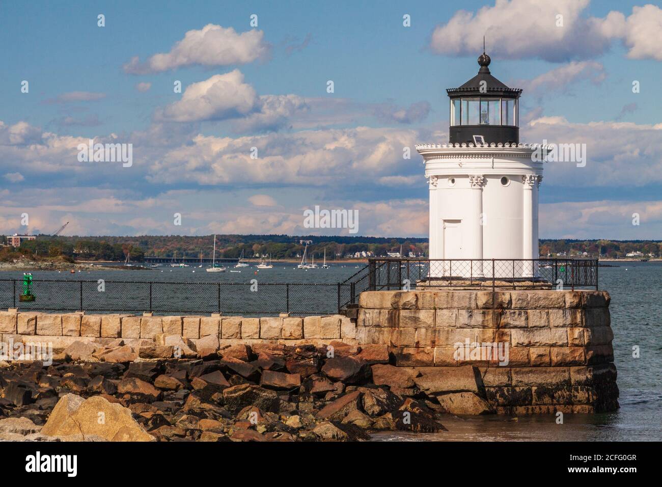 Portland Wellenbrecher Leuchtturm in Portland, Maine, befindet sich im Stadtpark namens Bug Licht Park. Stockfoto