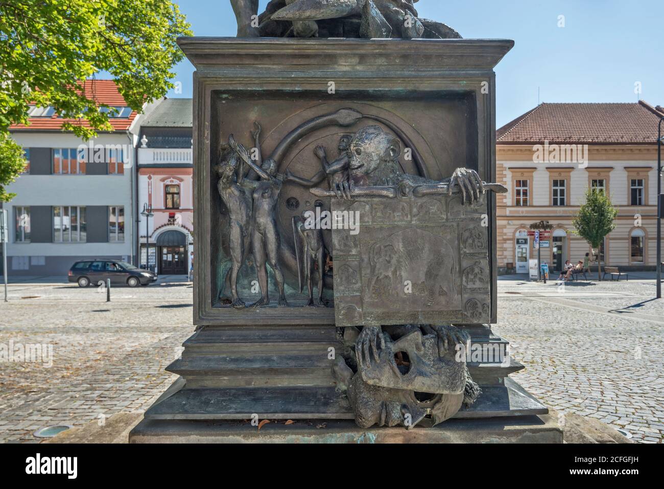 Denkmal in Masarykovo namesti, zentraler Platz in der Stadt Uherský Brod, Zlin Region, Slovacko (Mährische Slowakei), Tschechische Republik Stockfoto