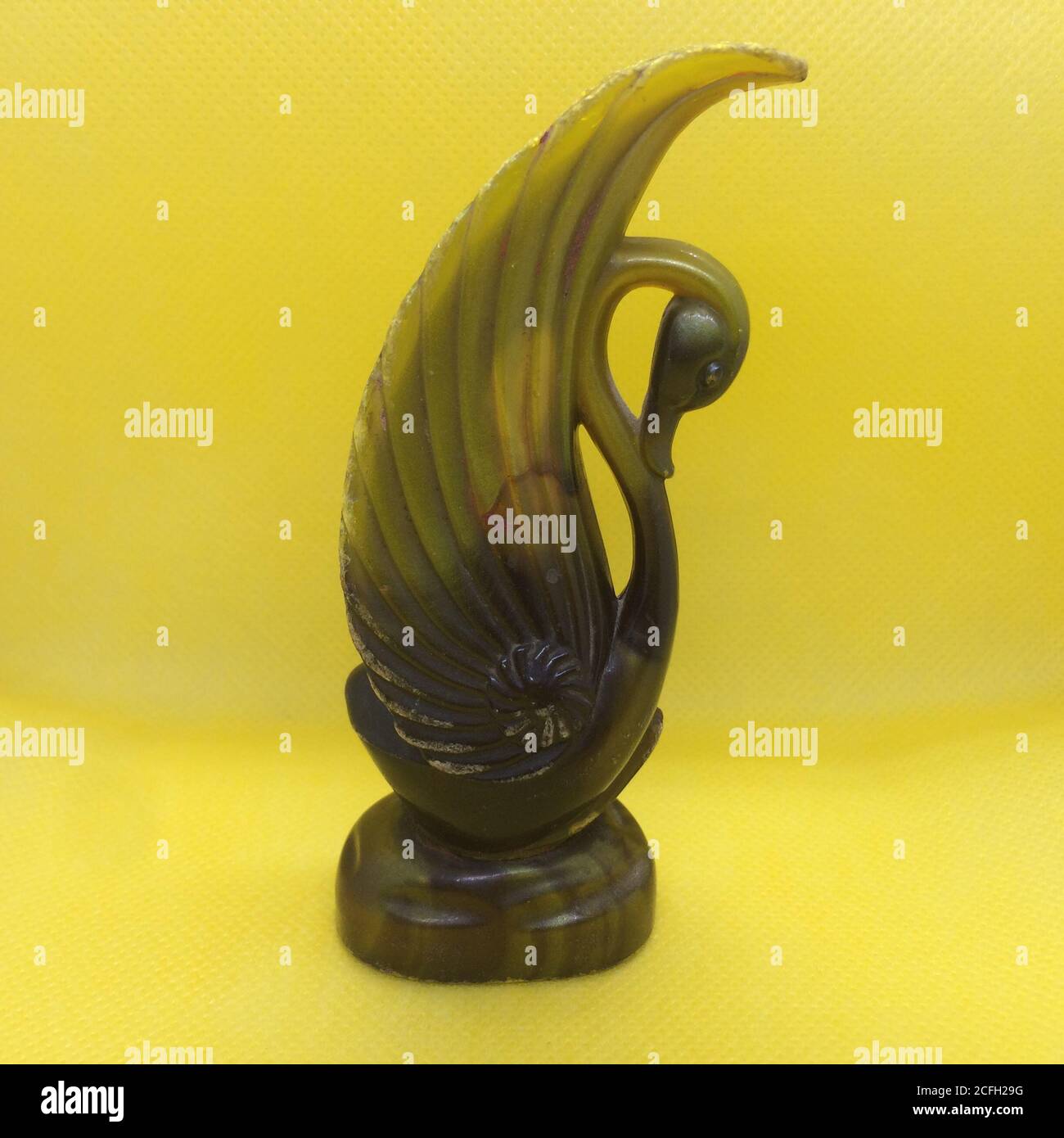 Glasschwäne, Elegante Figuren, Dekorative Kunst Stockfoto