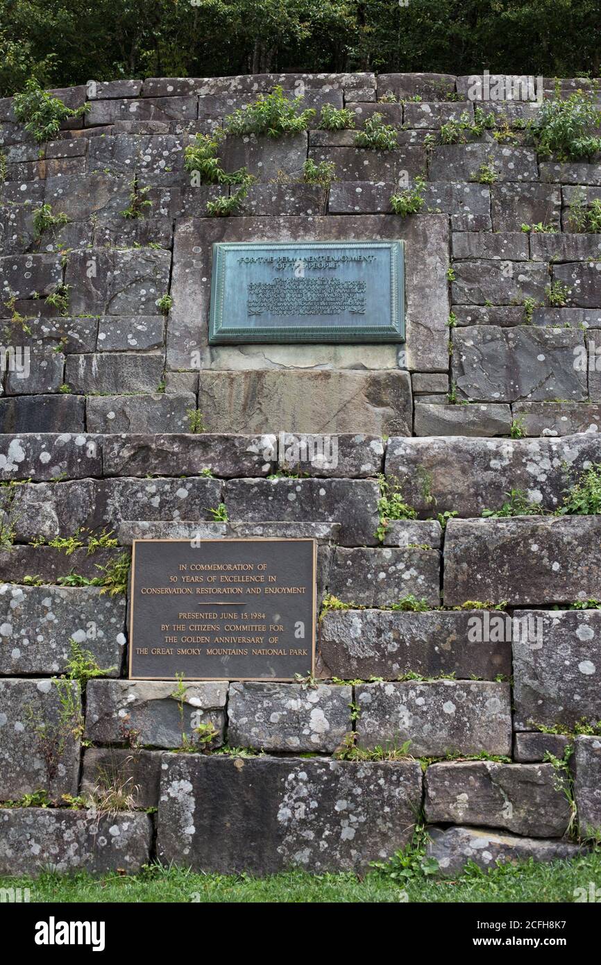 Laura Spelman Rockefeller Gedenktafel am Great Smoky Mountains National Park in den Vereinigten Staaten. Stockfoto